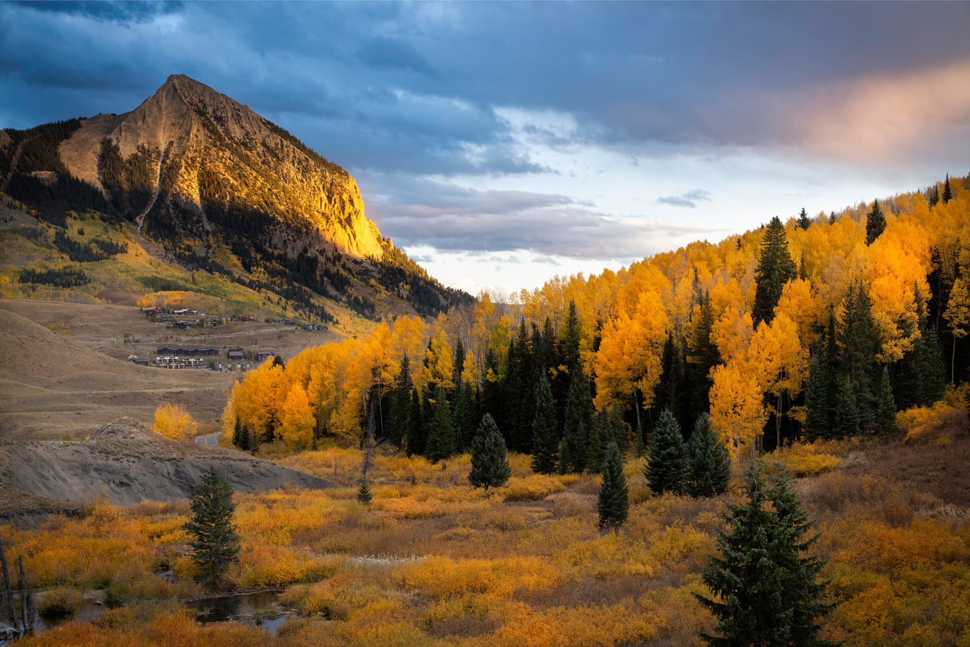 bride and groom eloping in maroon bells, colorado during the fall